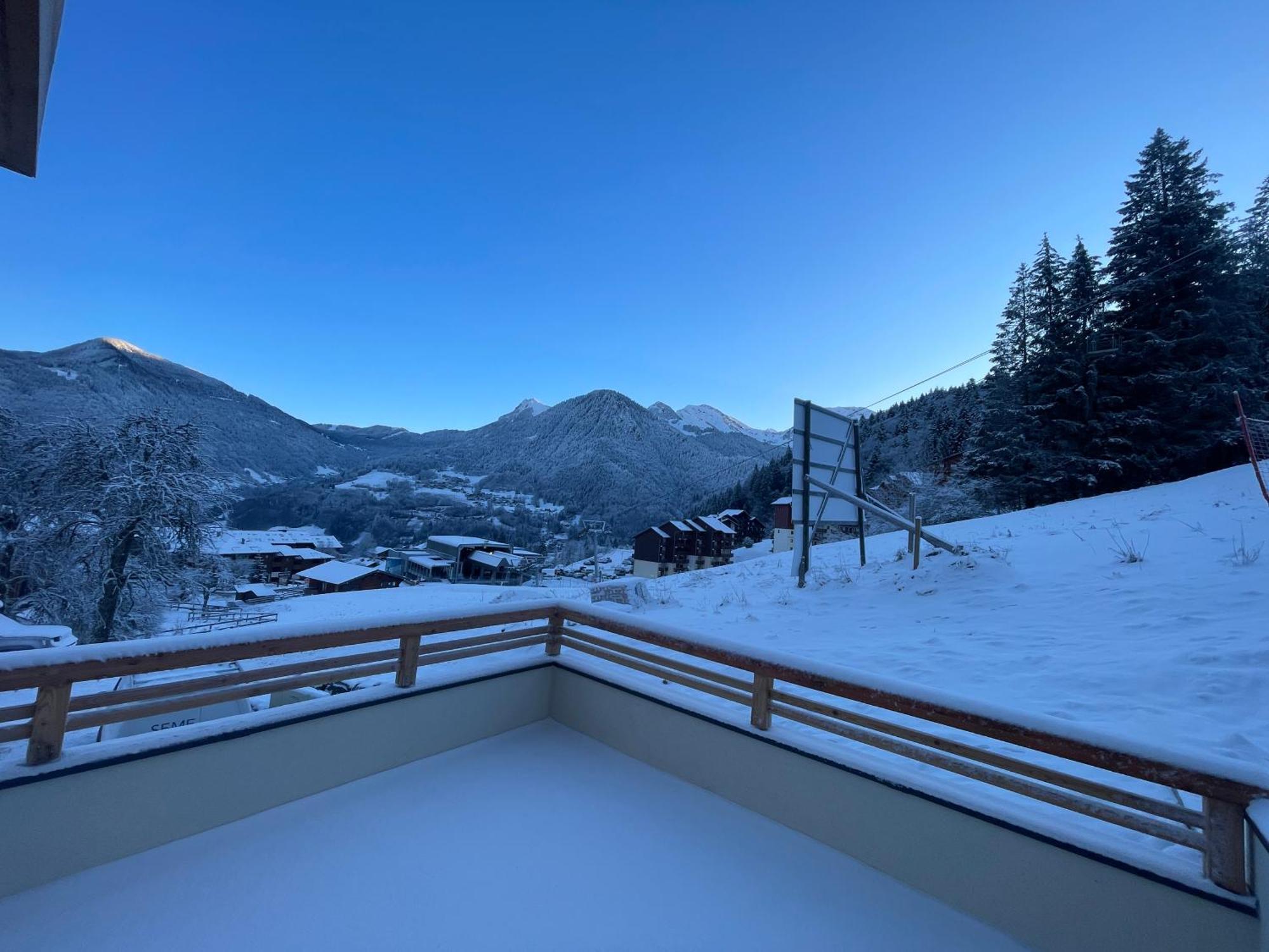 Dans Residence Neuve Le Snow Roc Sur Les Pistes, Grand Studio Cosy 5 Pers Avec Terrasse Panoramique, Sauna, Wifi Сен-Жан-д'Ольп Экстерьер фото